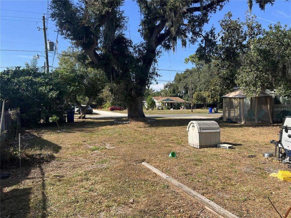 待售: $304,999 (4 贝兹, 1 浴室, 1612 平方英尺)