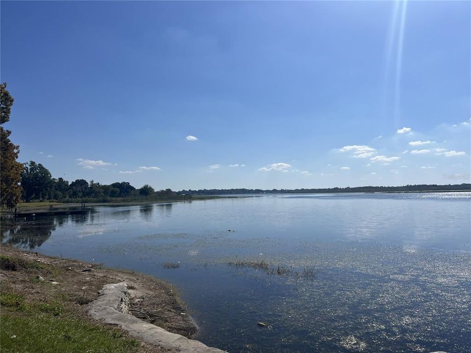 待售: $304,999 (4 贝兹, 1 浴室, 1612 平方英尺)