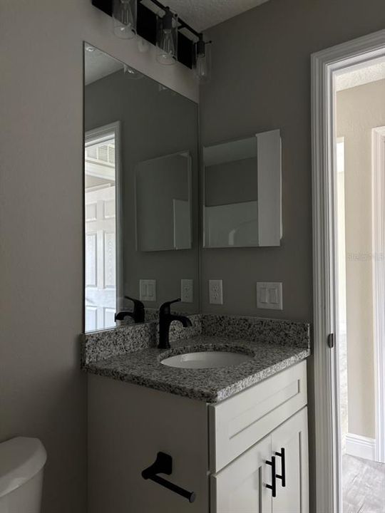 For Sale: $234,900 (3 beds, 2 baths, 1405 Square Feet)