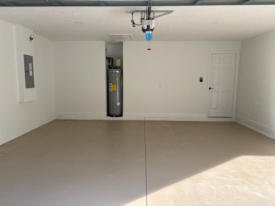 For Sale: $234,900 (3 beds, 2 baths, 1405 Square Feet)