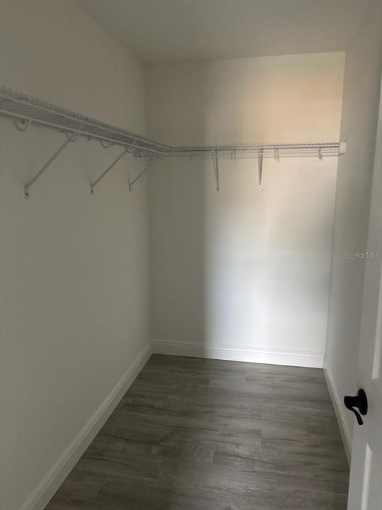 For Sale: $234,900 (3 beds, 2 baths, 1405 Square Feet)