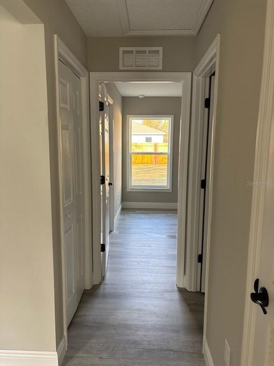 For Sale: $234,900 (3 beds, 2 baths, 1405 Square Feet)