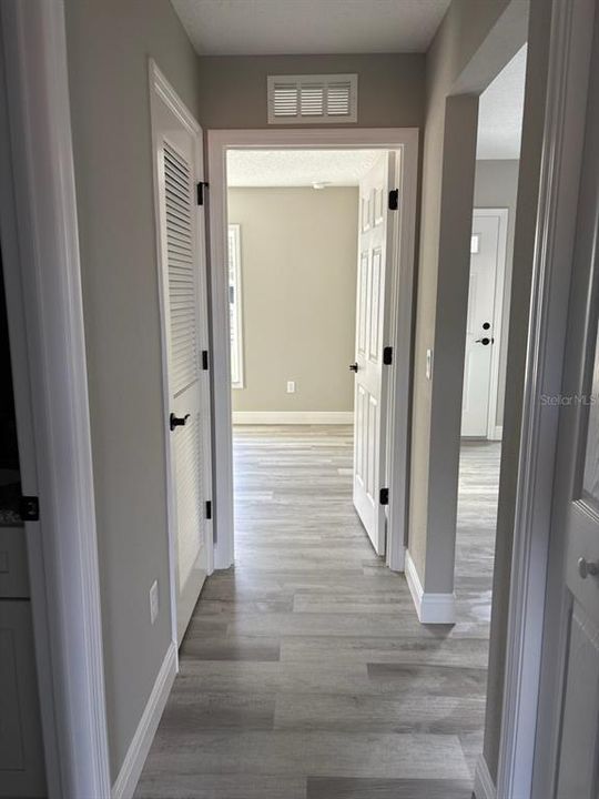 For Sale: $234,900 (3 beds, 2 baths, 1405 Square Feet)