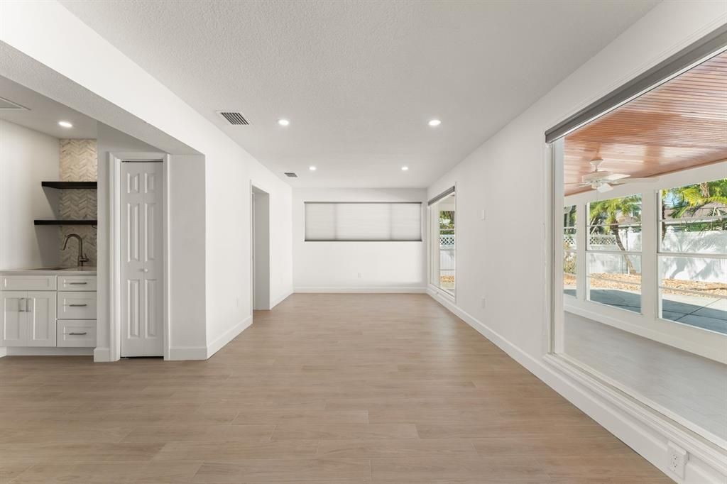 待售: $895,000 (3 贝兹, 3 浴室, 1856 平方英尺)