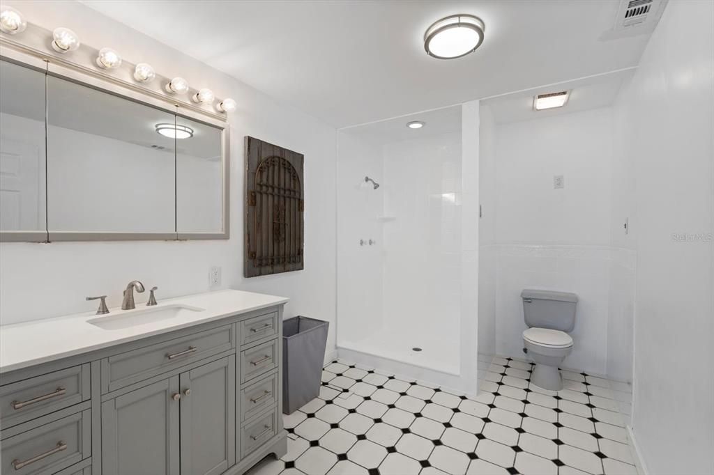 For Sale: $589,000 (3 beds, 2 baths, 1664 Square Feet)