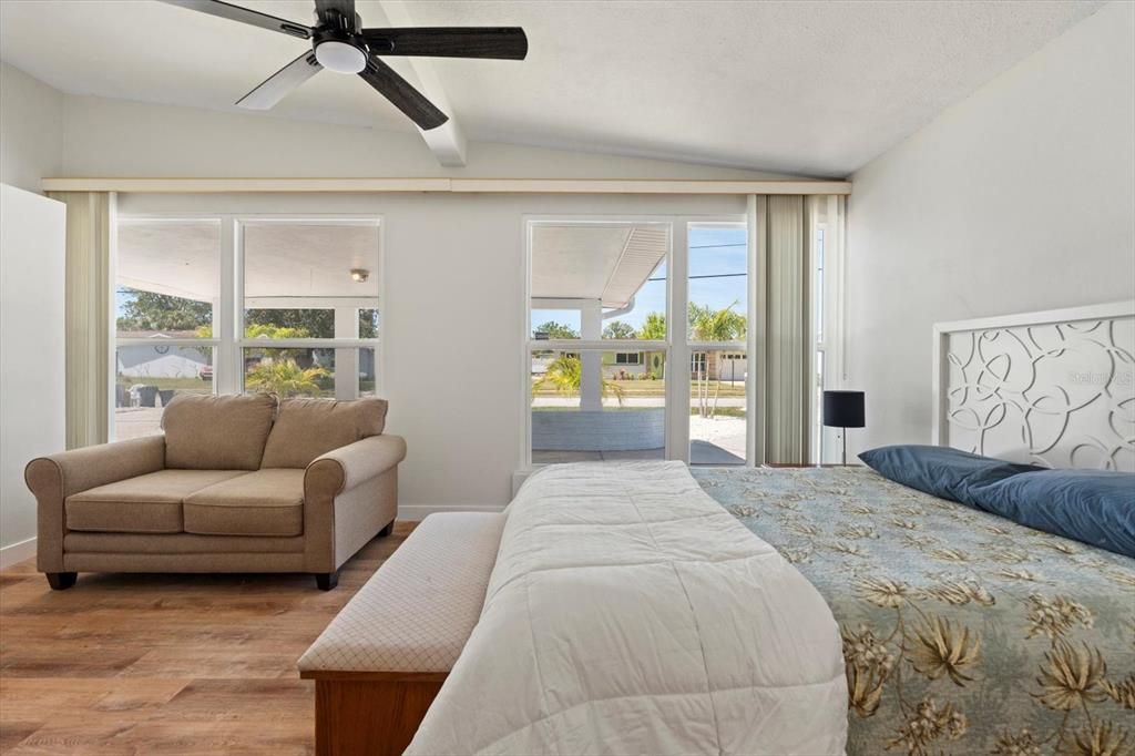 For Sale: $589,000 (3 beds, 2 baths, 1664 Square Feet)