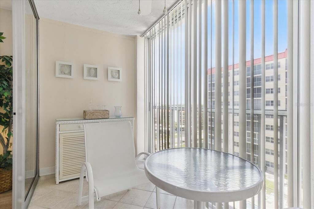 For Rent: $3,600 (2 beds, 2 baths, 900 Square Feet)