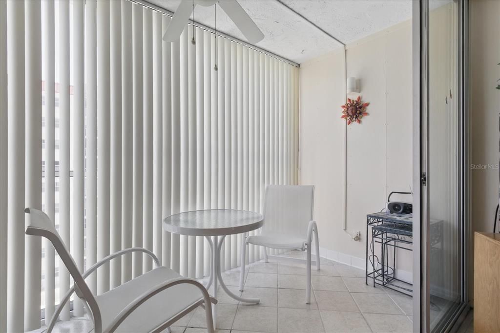 For Rent: $3,600 (2 beds, 2 baths, 900 Square Feet)