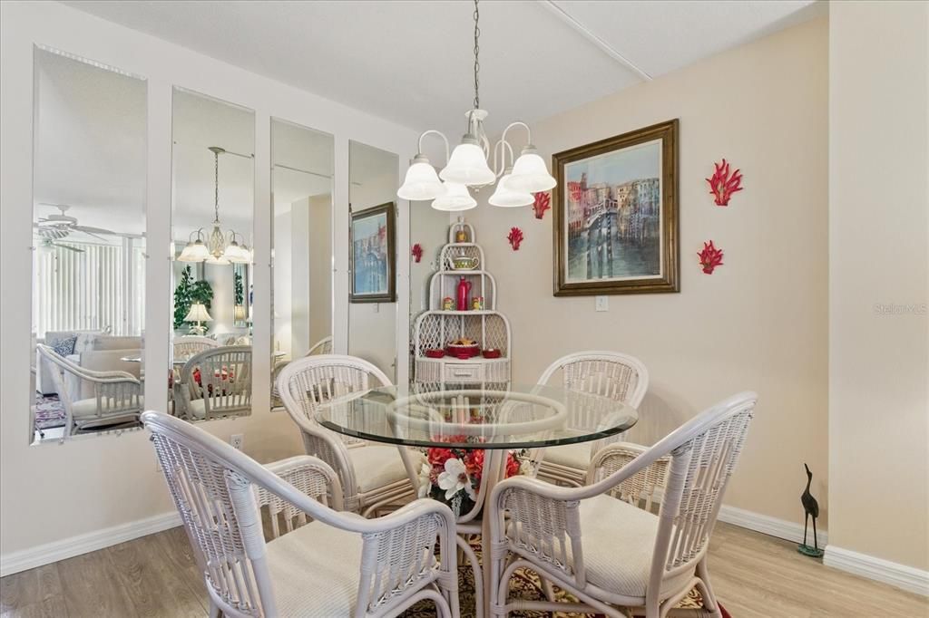 For Rent: $3,600 (2 beds, 2 baths, 900 Square Feet)