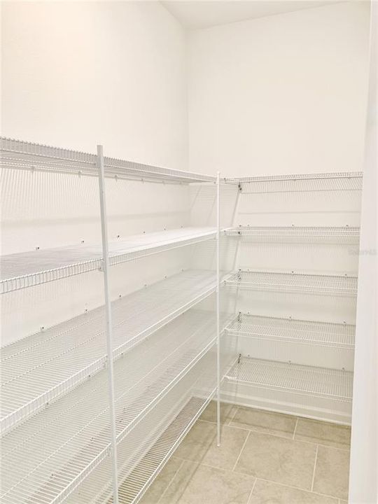 For Rent: $2,499 (4 beds, 2 baths, 2278 Square Feet)