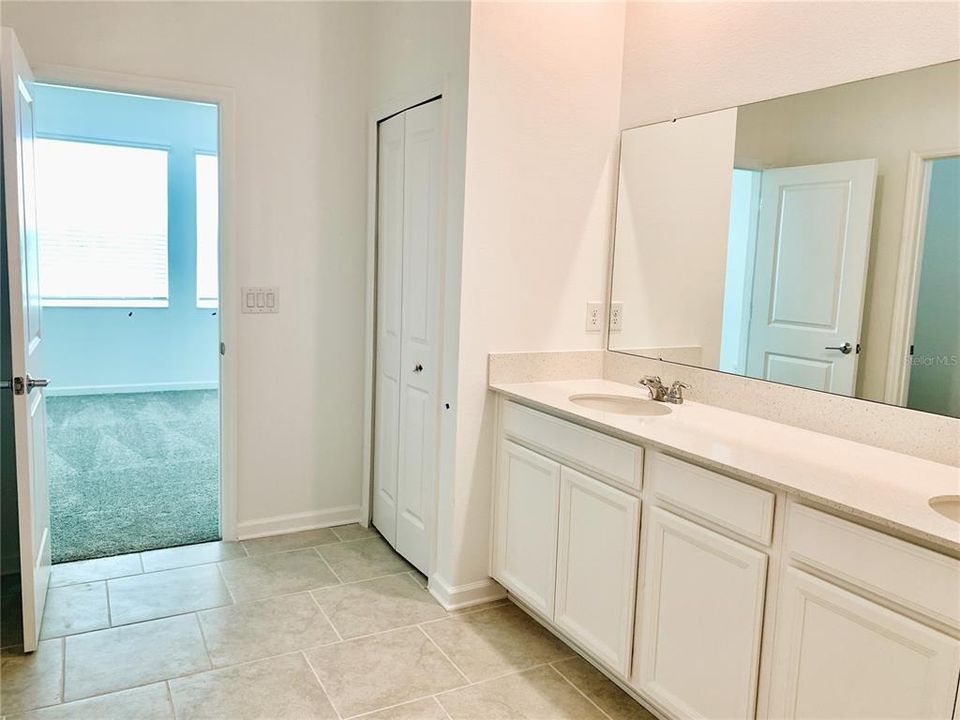 For Rent: $2,499 (4 beds, 2 baths, 2278 Square Feet)