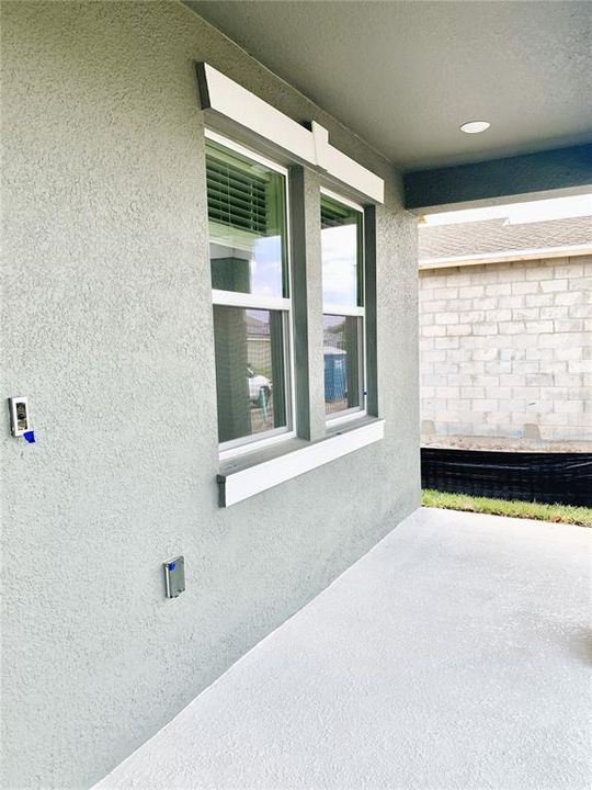 For Rent: $2,499 (4 beds, 2 baths, 2278 Square Feet)