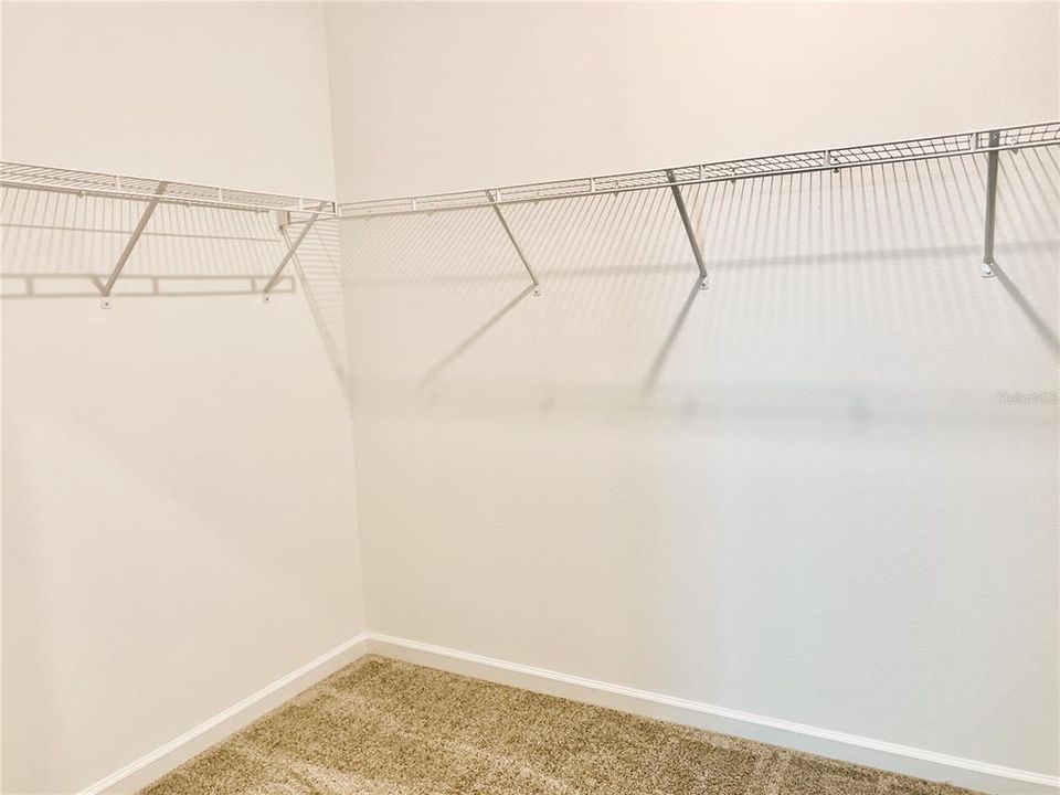 For Rent: $2,499 (4 beds, 2 baths, 2278 Square Feet)