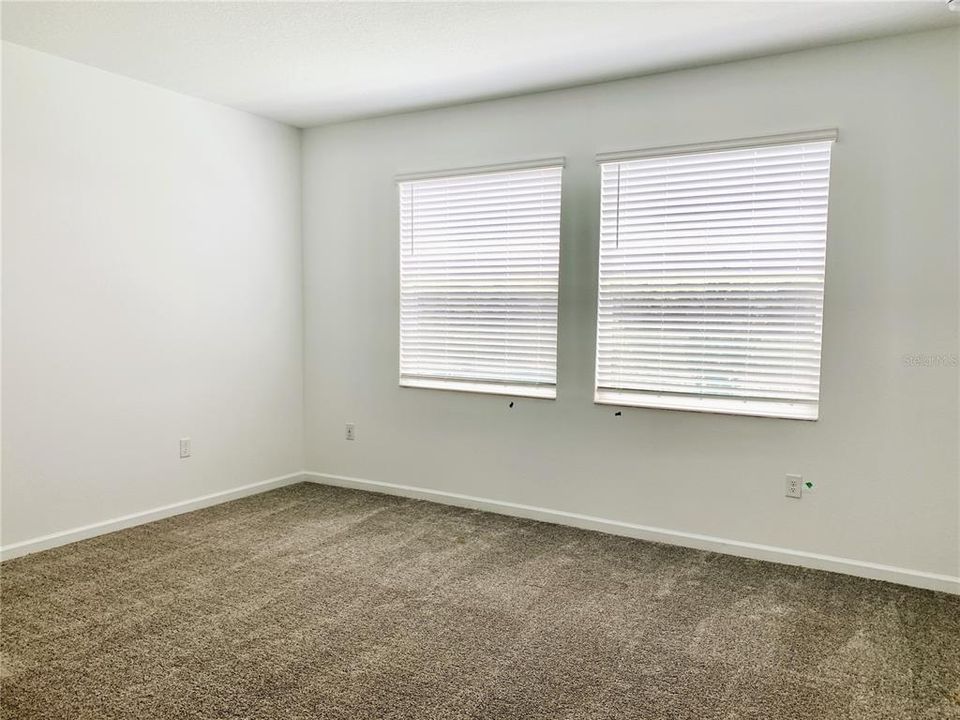 For Rent: $2,499 (4 beds, 2 baths, 2278 Square Feet)