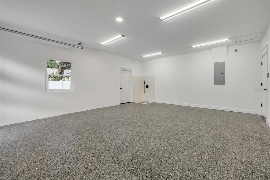 En Venta: $2,200,000 (4 camas, 3 baños, 2431 Pies cuadrados)