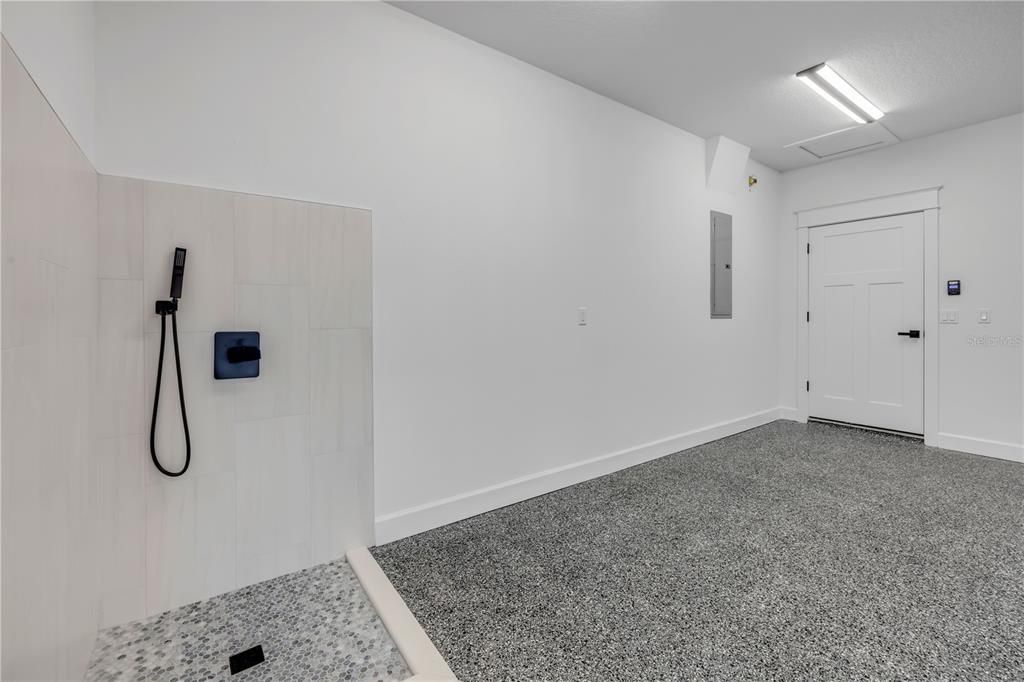 En Venta: $2,200,000 (4 camas, 3 baños, 2431 Pies cuadrados)