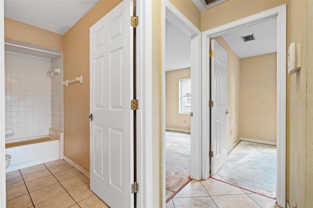 En Venta: $215,000 (3 camas, 2 baños, 1104 Pies cuadrados)