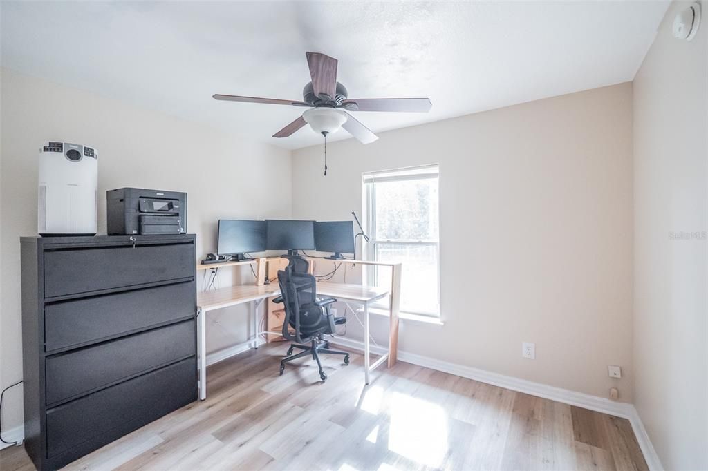 待售: $399,000 (4 贝兹, 2 浴室, 1816 平方英尺)