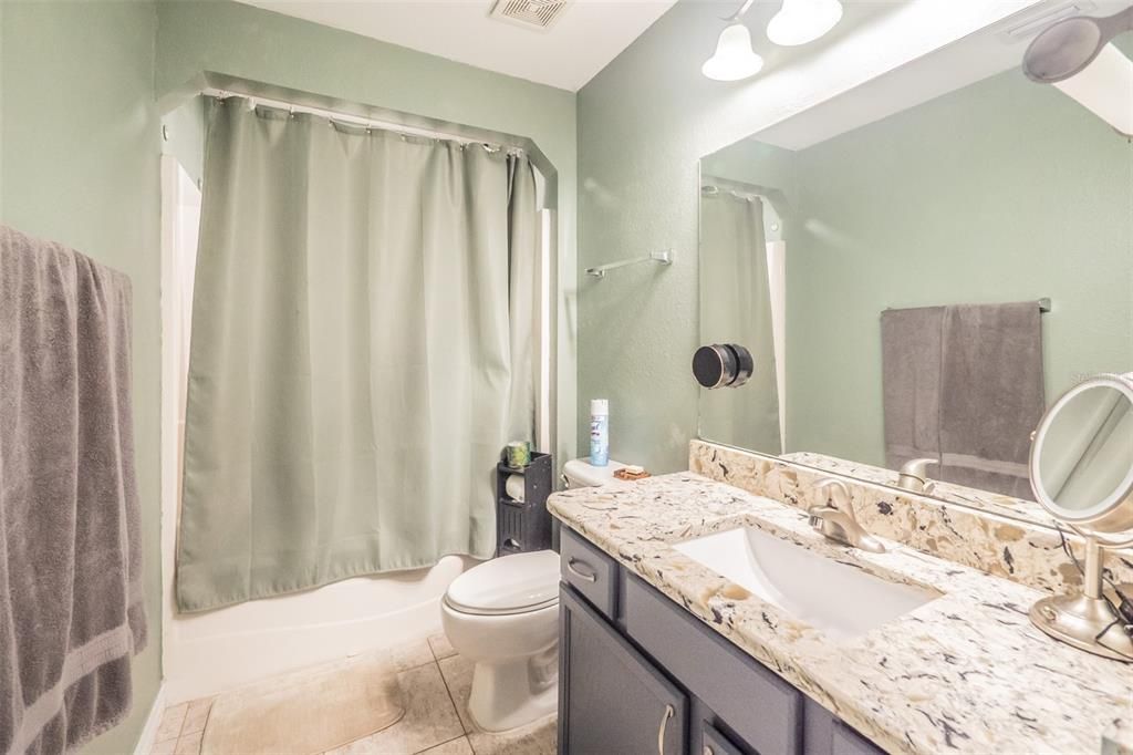 待售: $399,000 (4 贝兹, 2 浴室, 1816 平方英尺)