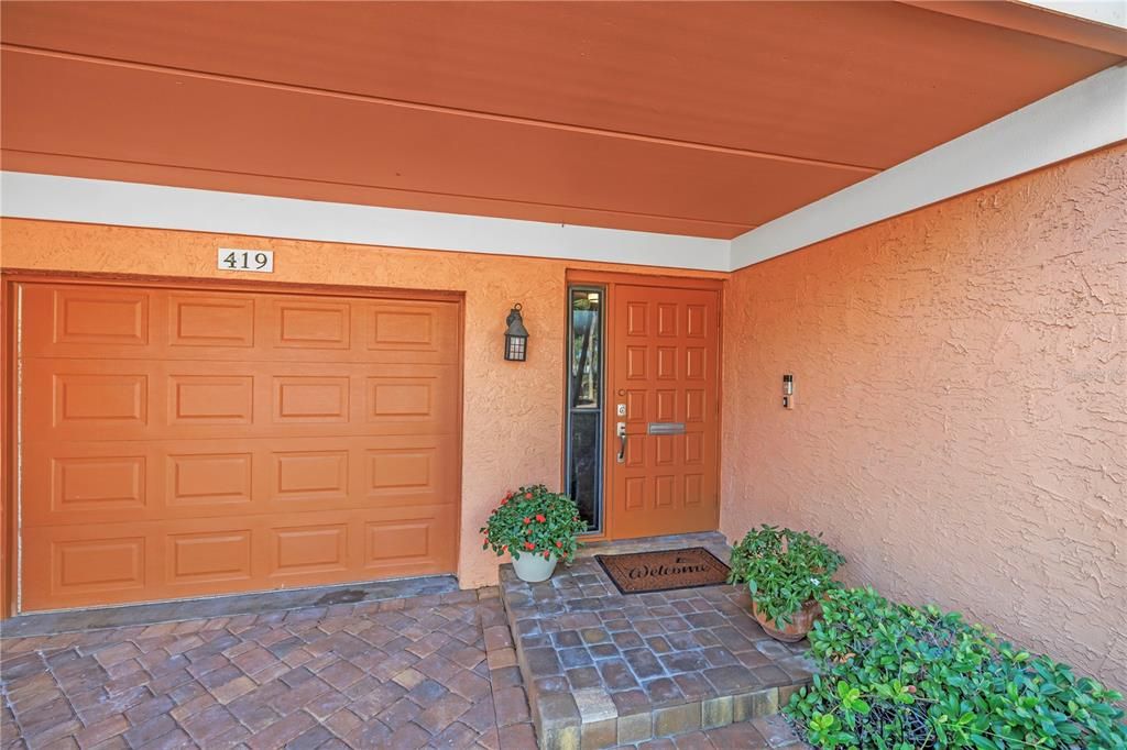 For Sale: $675,000 (2 beds, 2 baths, 1750 Square Feet)