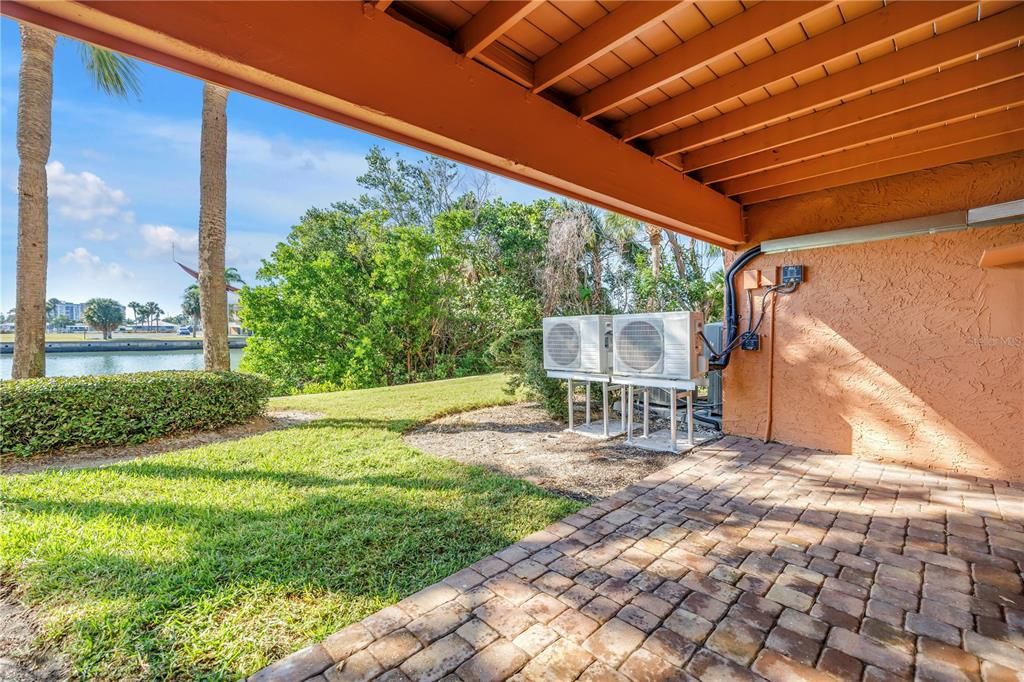 For Sale: $675,000 (2 beds, 2 baths, 1750 Square Feet)