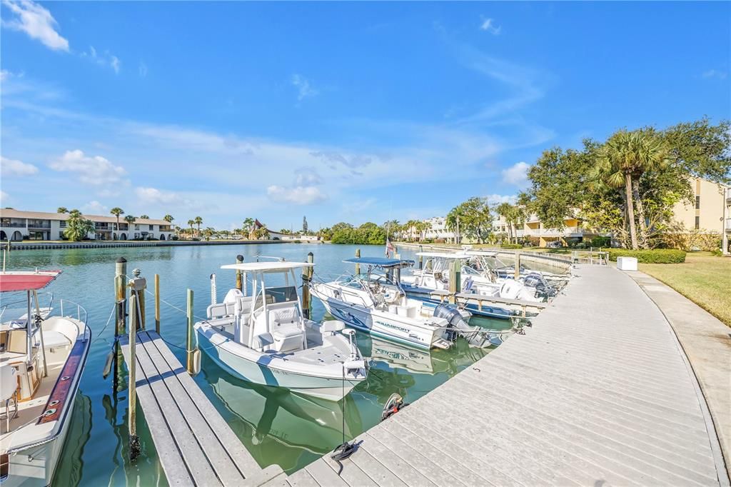 For Sale: $675,000 (2 beds, 2 baths, 1750 Square Feet)