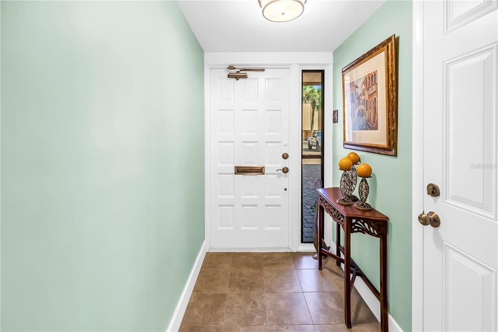 For Sale: $675,000 (2 beds, 2 baths, 1750 Square Feet)