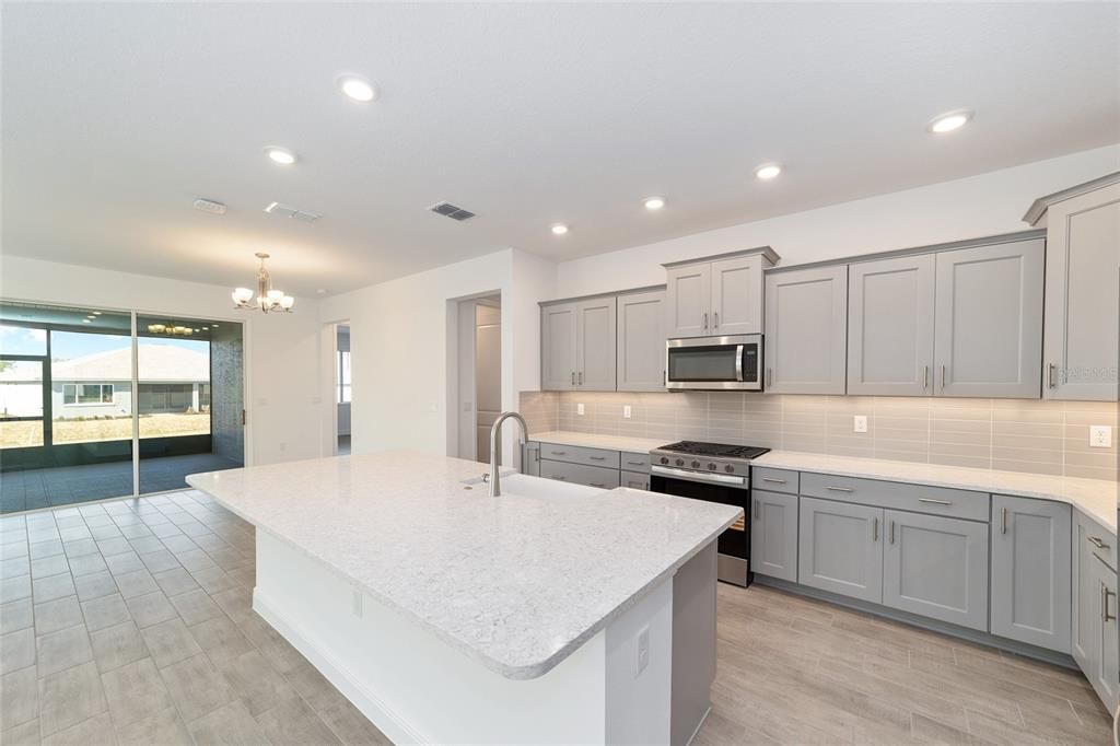 En Venta: $384,000 (2 camas, 2 baños, 2019 Pies cuadrados)