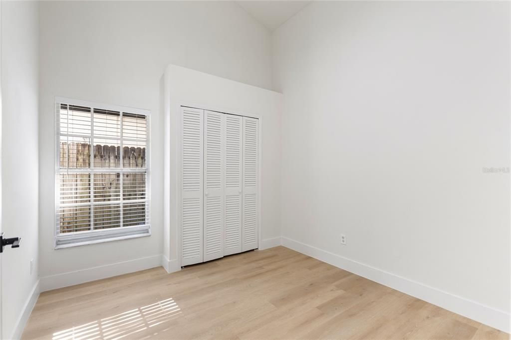 На продажу: $349,999 (3 спален, 2 ванн, 1127 Квадратных фут)