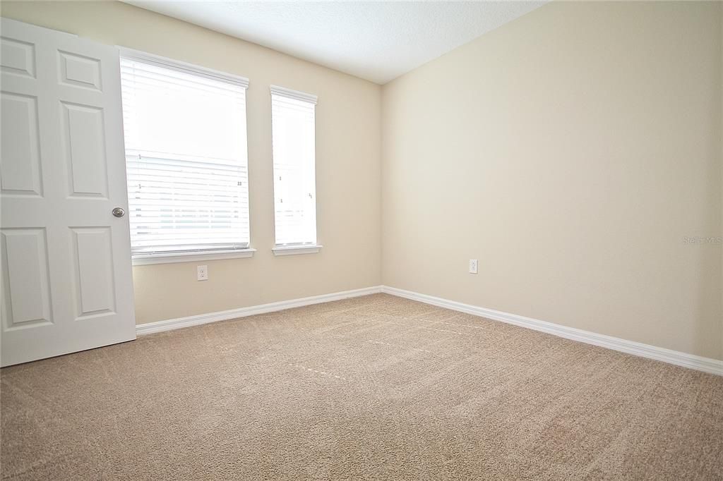 В аренду: $2,245 (3 спален, 2 ванн, 1435 Квадратных фут)