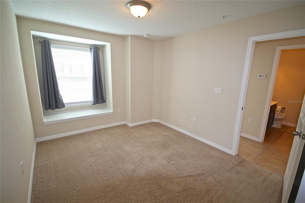 В аренду: $2,245 (3 спален, 2 ванн, 1435 Квадратных фут)