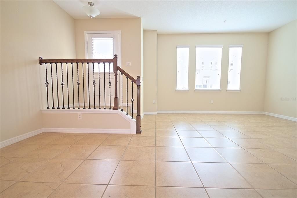 В аренду: $2,245 (3 спален, 2 ванн, 1435 Квадратных фут)