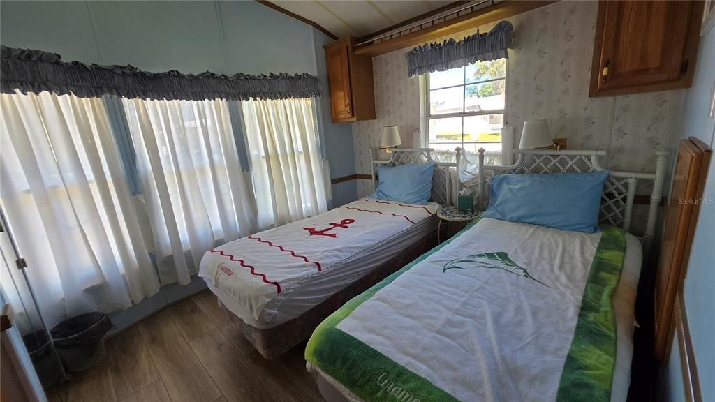 待售: $245,900 (2 贝兹, 2 浴室, 1000 平方英尺)