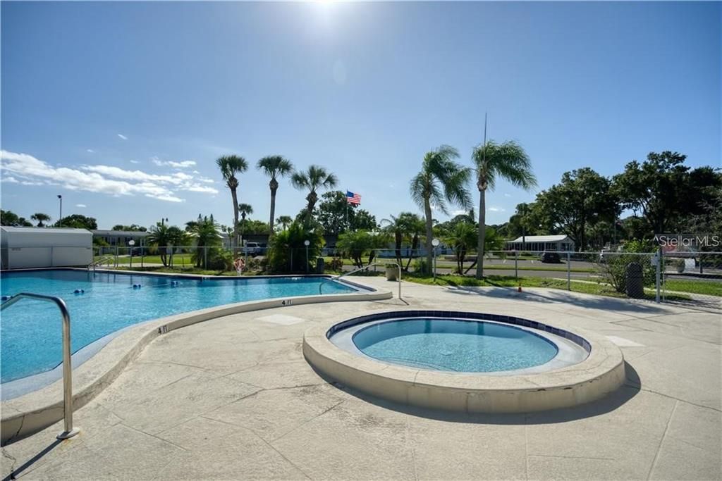 待售: $245,900 (2 贝兹, 2 浴室, 1000 平方英尺)