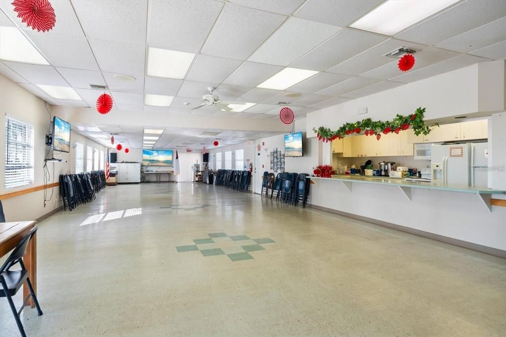 待售: $245,900 (2 贝兹, 2 浴室, 1000 平方英尺)