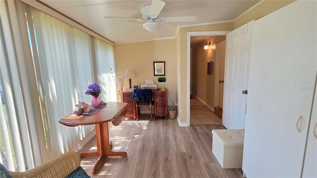 待售: $245,900 (2 贝兹, 2 浴室, 1000 平方英尺)