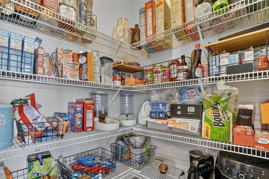 For Sale: $450,000 (4 beds, 2 baths, 2782 Square Feet)