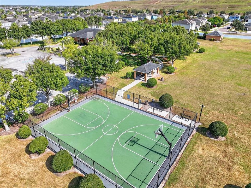 For Sale: $450,000 (4 beds, 2 baths, 2782 Square Feet)