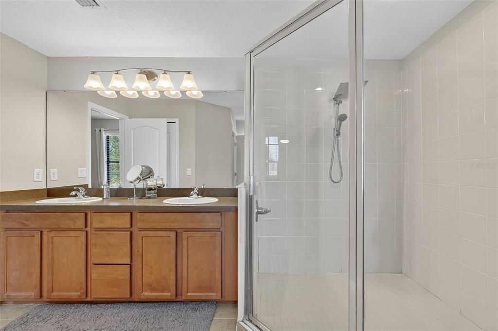 For Sale: $450,000 (4 beds, 2 baths, 2782 Square Feet)