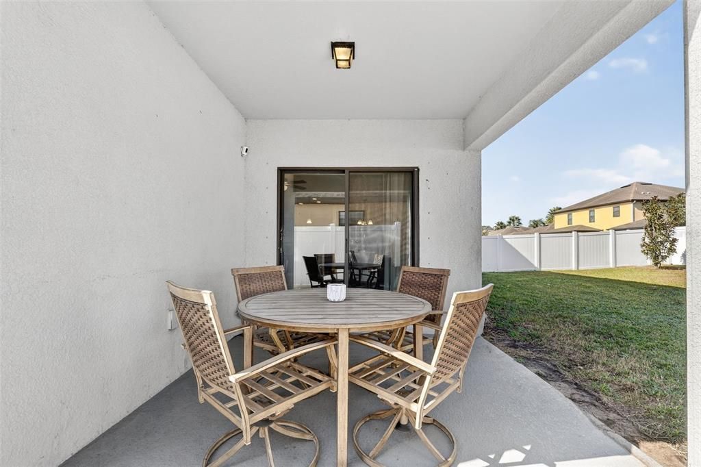 For Sale: $450,000 (4 beds, 2 baths, 2782 Square Feet)