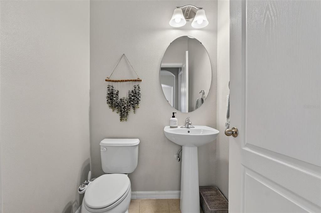 For Sale: $450,000 (4 beds, 2 baths, 2782 Square Feet)