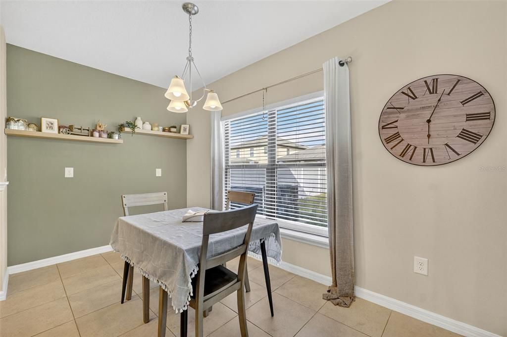 For Sale: $450,000 (4 beds, 2 baths, 2782 Square Feet)