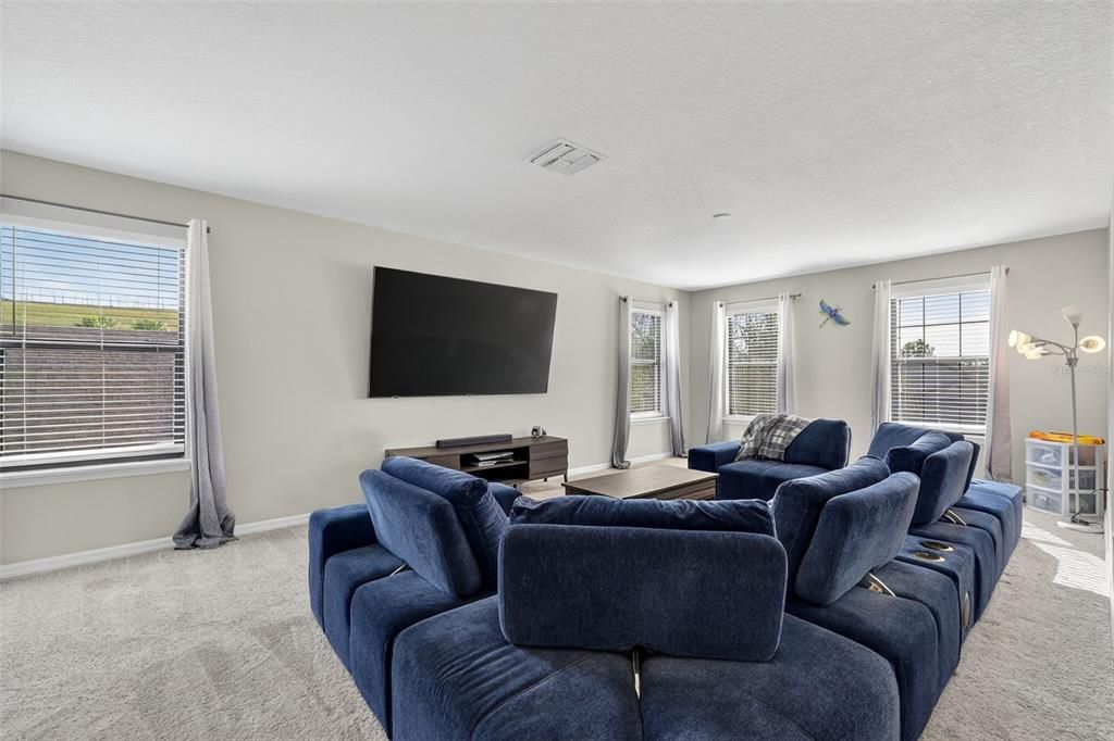 For Sale: $450,000 (4 beds, 2 baths, 2782 Square Feet)