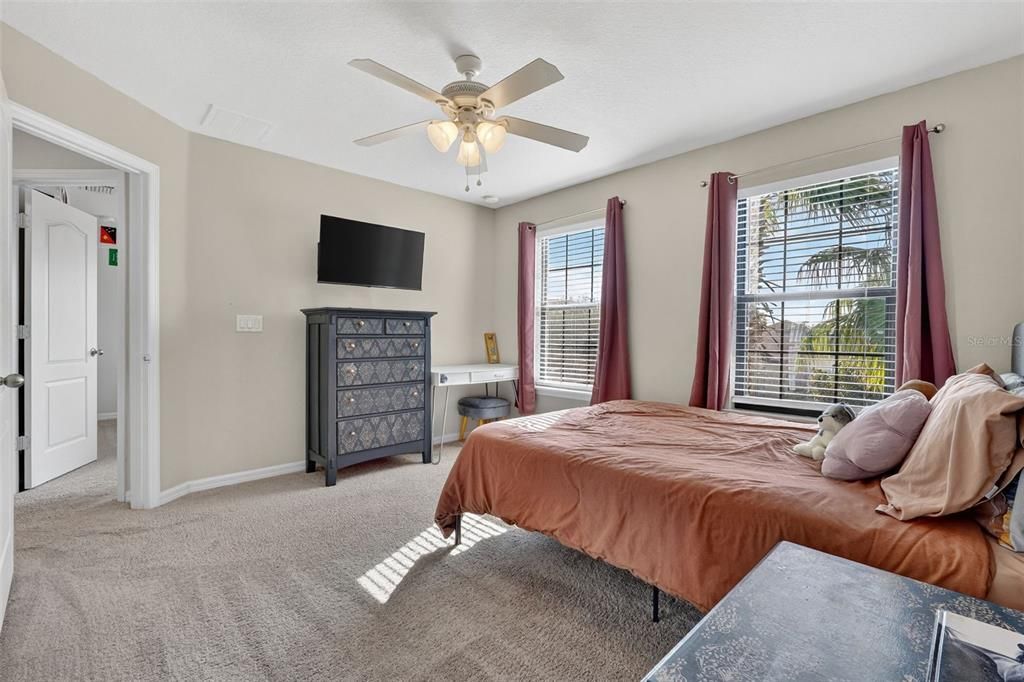 For Sale: $450,000 (4 beds, 2 baths, 2782 Square Feet)