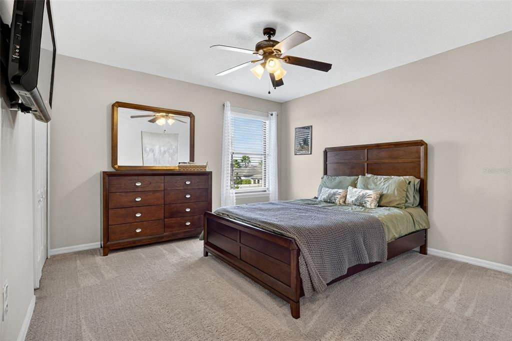 For Sale: $450,000 (4 beds, 2 baths, 2782 Square Feet)