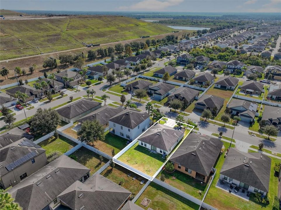 For Sale: $450,000 (4 beds, 2 baths, 2782 Square Feet)