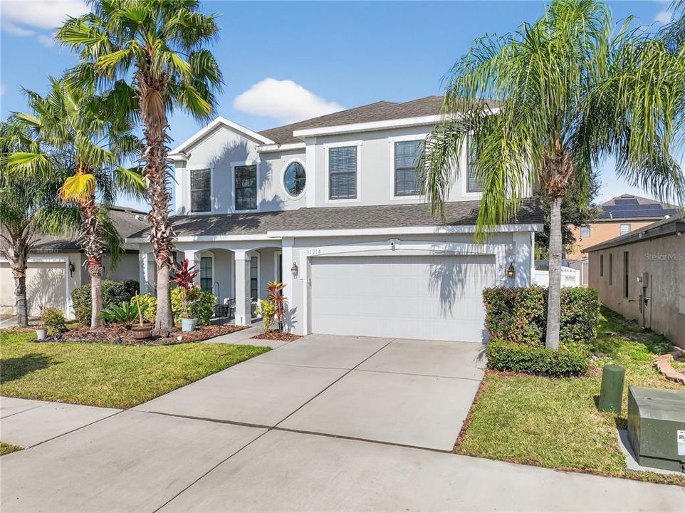 For Sale: $450,000 (4 beds, 2 baths, 2782 Square Feet)