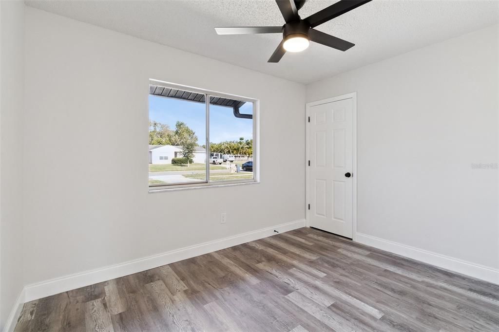 For Sale: $320,000 (3 beds, 2 baths, 1197 Square Feet)