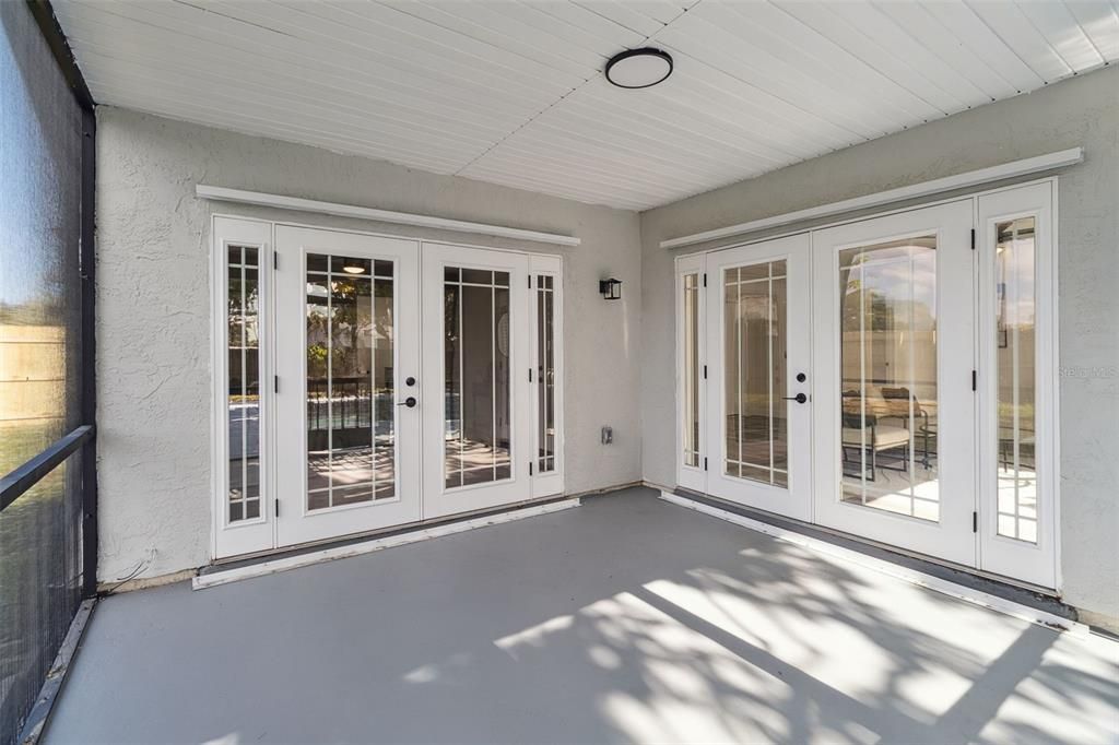 For Sale: $320,000 (3 beds, 2 baths, 1197 Square Feet)