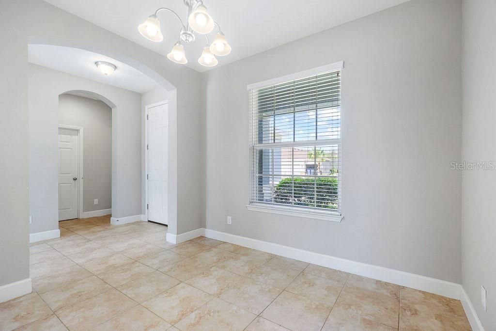 出租: $3,100 (4 贝兹, 3 浴室, 2624 平方英尺)